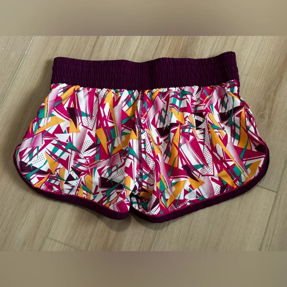 💙Under Armour Women's Athletic semi fitted Shorts - Purple and Multicolor - Picture 8 of 8